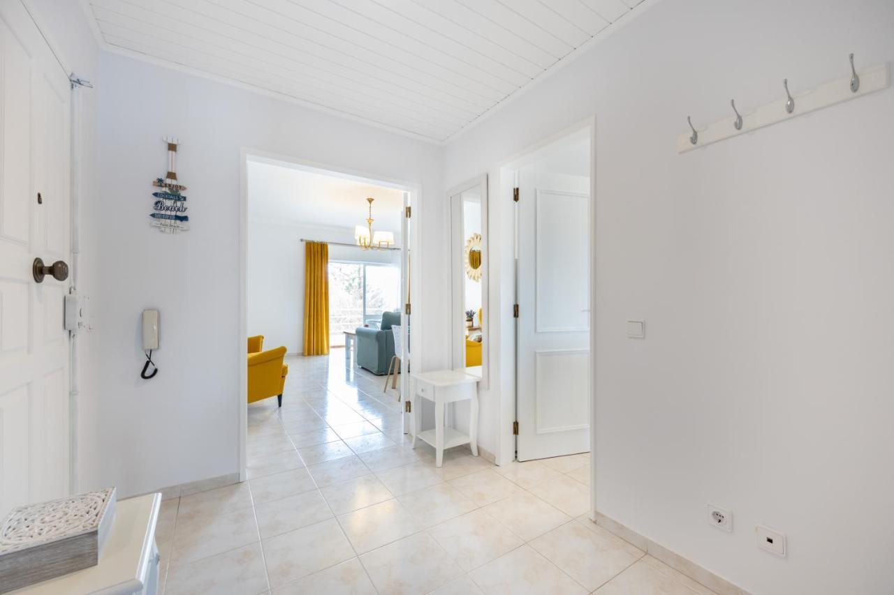 Stylish Seashore Apartment Lagos Exterior photo